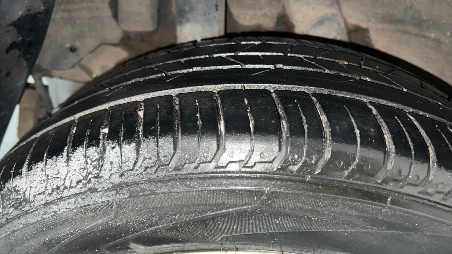 Used 2018 Hyundai Verna SX 1.6 VTVT Petrol Manual tyres RIGHT REAR TYRE TREAD VIEW
