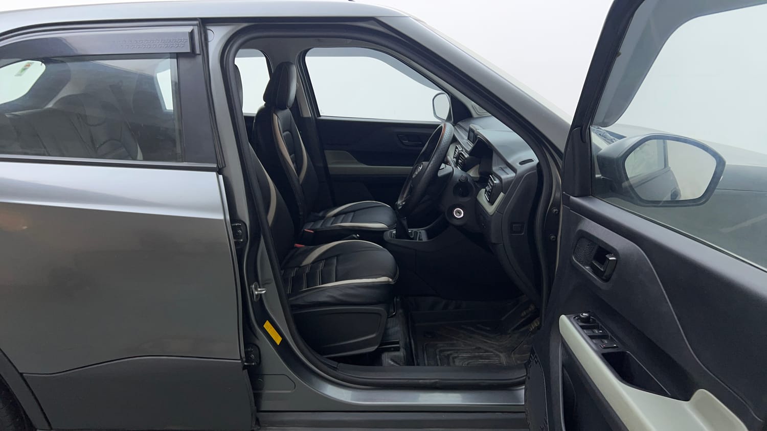 Used 2022 Tata Punch Adventure MT Petrol Manual interior RIGHT SIDE FRONT DOOR CABIN VIEW