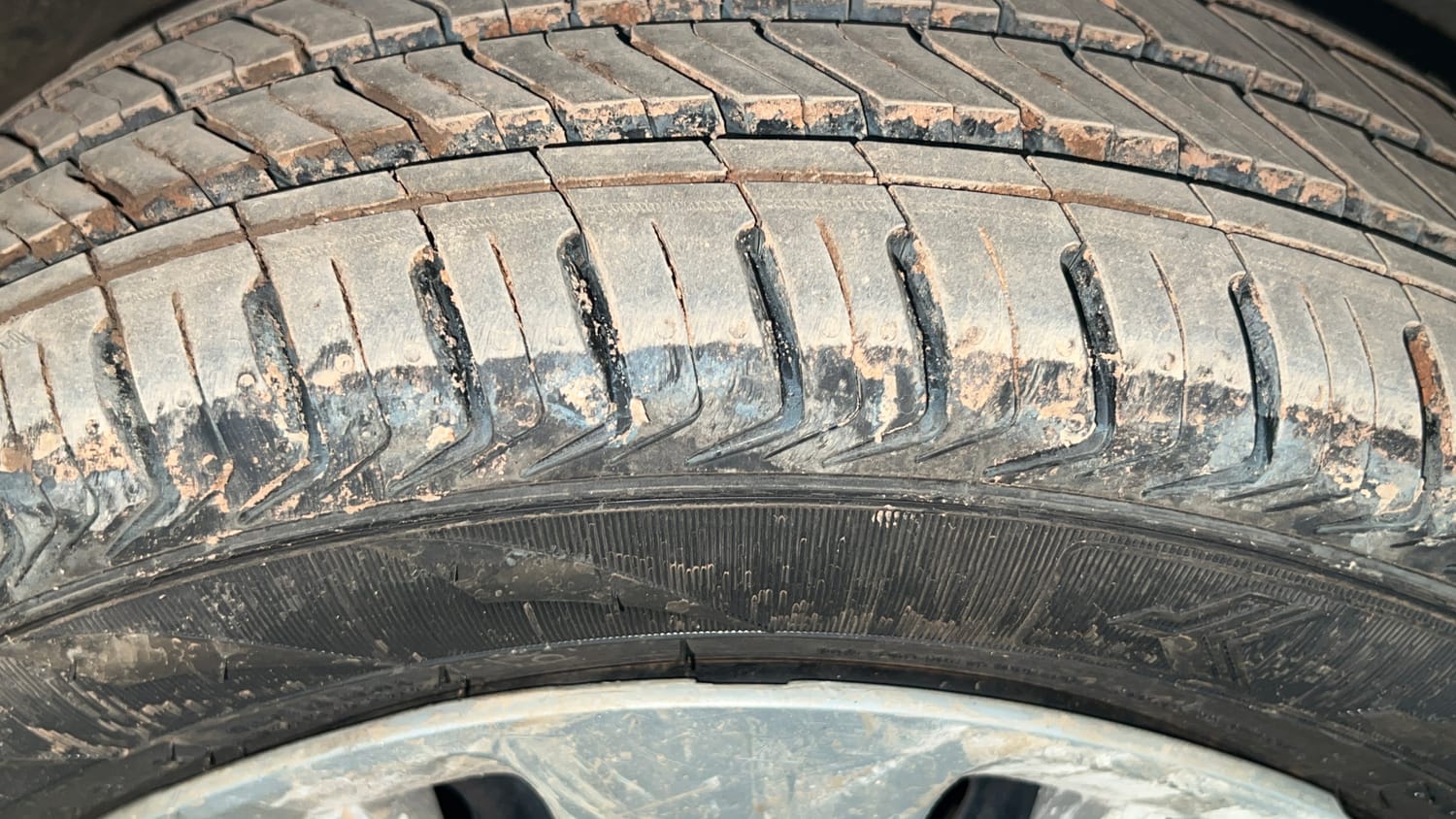 Used 2012 null Petrol Manual tyres RIGHT FRONT TYRE TREAD VIEW