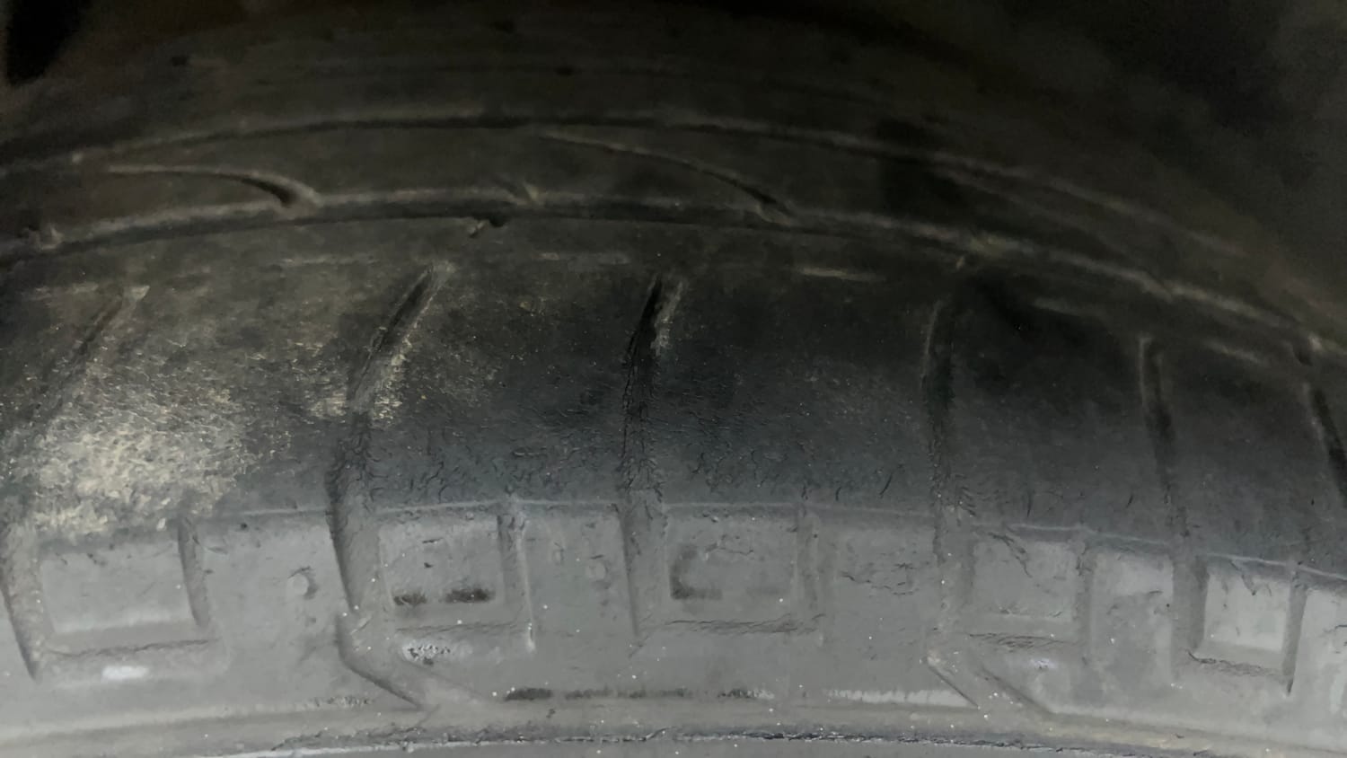 Used 2017 Hyundai Creta 1.6 SX Plus AT Petrol Petrol Automatic tyres RIGHT REAR TYRE TREAD VIEW