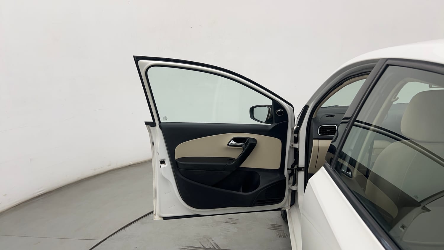 Used 2018 Skoda Rapid Style 1.6 MPI Petrol Manual interior LEFT FRONT DOOR OPEN VIEW