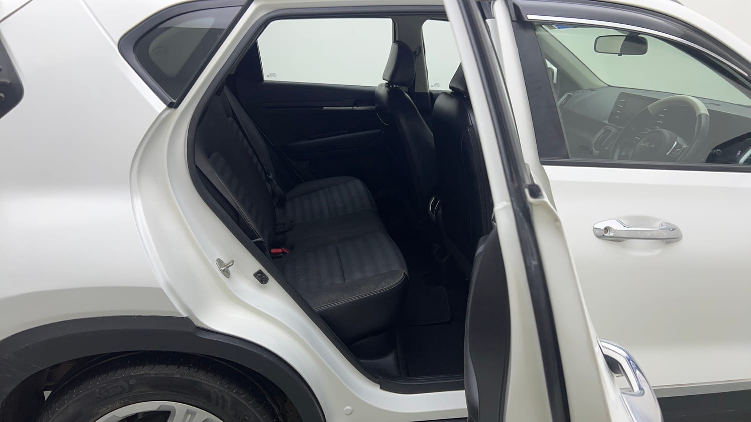 Used 2022 Kia Sonet HTK Plus 1.2 Petrol Manual interior RIGHT SIDE REAR DOOR CABIN VIEW