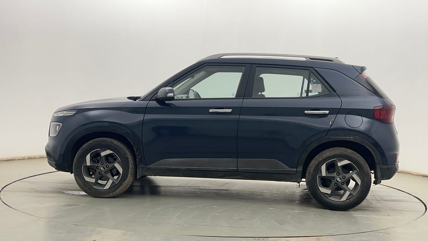 Used 2019 Hyundai Venue SX Plus 1.0 Turbo DCT Petrol Automatic exterior LEFT SIDE VIEW