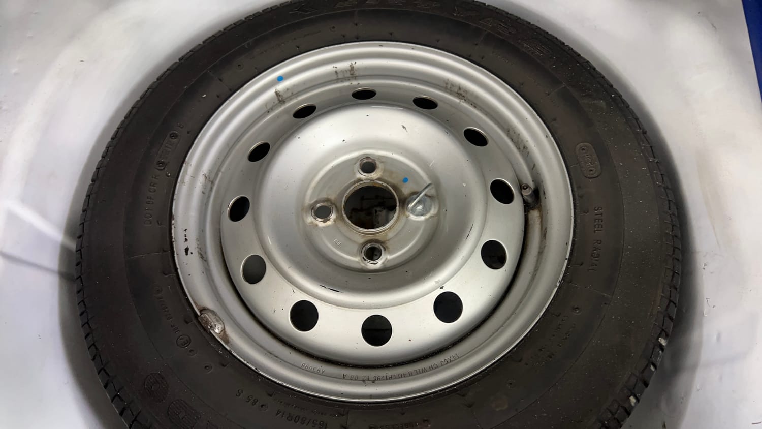 Used 2012 Maruti Suzuki Swift Dzire LXI Petrol Manual tyres SPARE TYRE VIEW