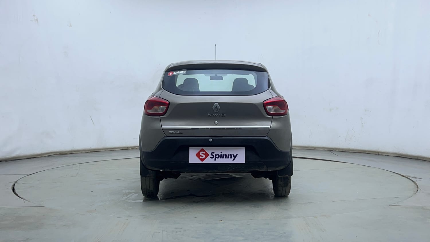 Used 2017 Renault Kwid 1.0 RXT Petrol Manual exterior BACK VIEW