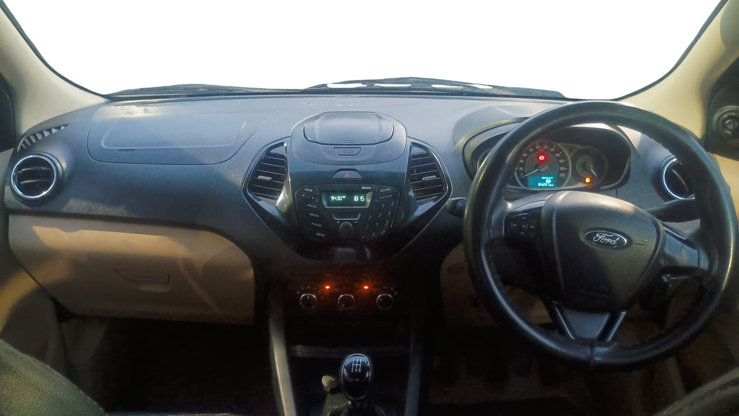 Used 2016 Ford Figo Aspire Trend 1.5 TDCi Diesel Manual interior DASHBOARD VIEW