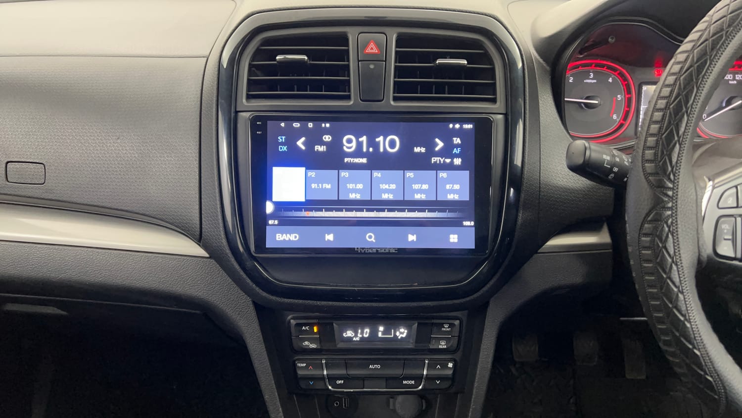 Used 2018 Maruti Suzuki Vitara Brezza [2016-2020] ZDi Diesel Manual interior MUSIC SYSTEM & AC CONTROL VIEW
