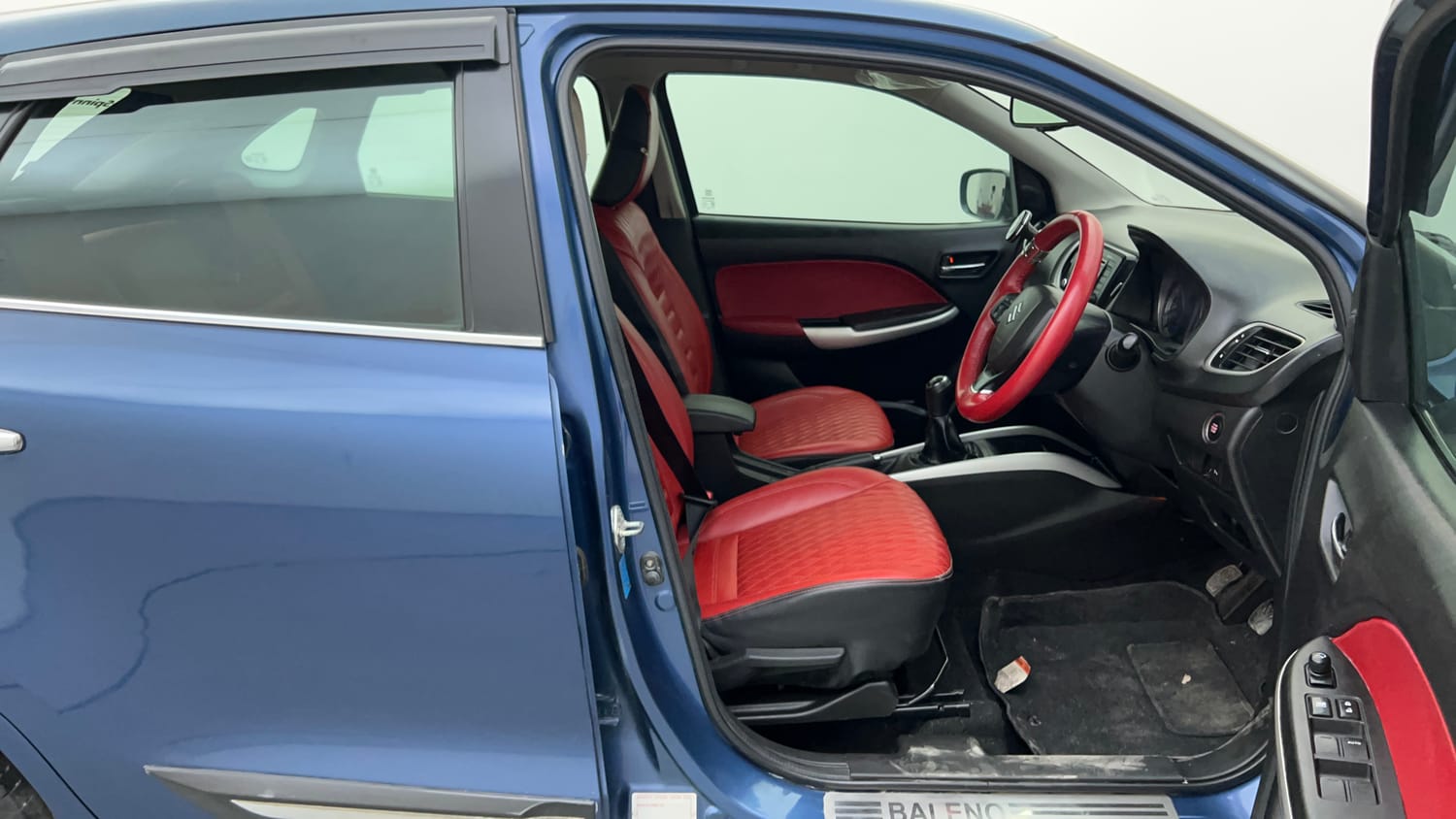 Used 2016 Maruti Suzuki Baleno Zeta 1.2 Petrol Manual interior RIGHT SIDE FRONT DOOR CABIN VIEW
