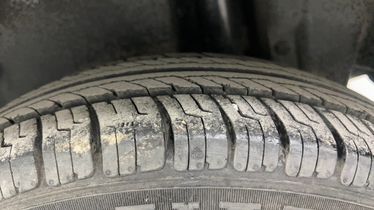Used 2012 Maruti Suzuki Swift Dzire LXI Petrol Manual tyres LEFT REAR TYRE TREAD VIEW