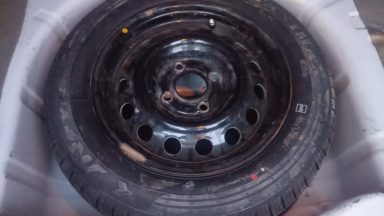 Used 2016 Ford Figo Aspire Trend 1.5 TDCi Diesel Manual tyres SPARE TYRE VIEW