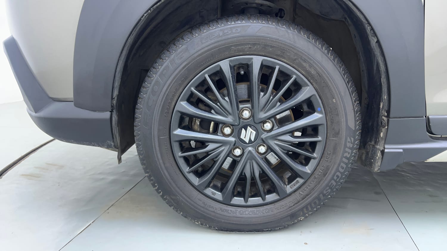 Used 2020 Maruti Suzuki XL6 Alpha MT Petrol Petrol Manual tyres LEFT FRONT TYRE RIM VIEW