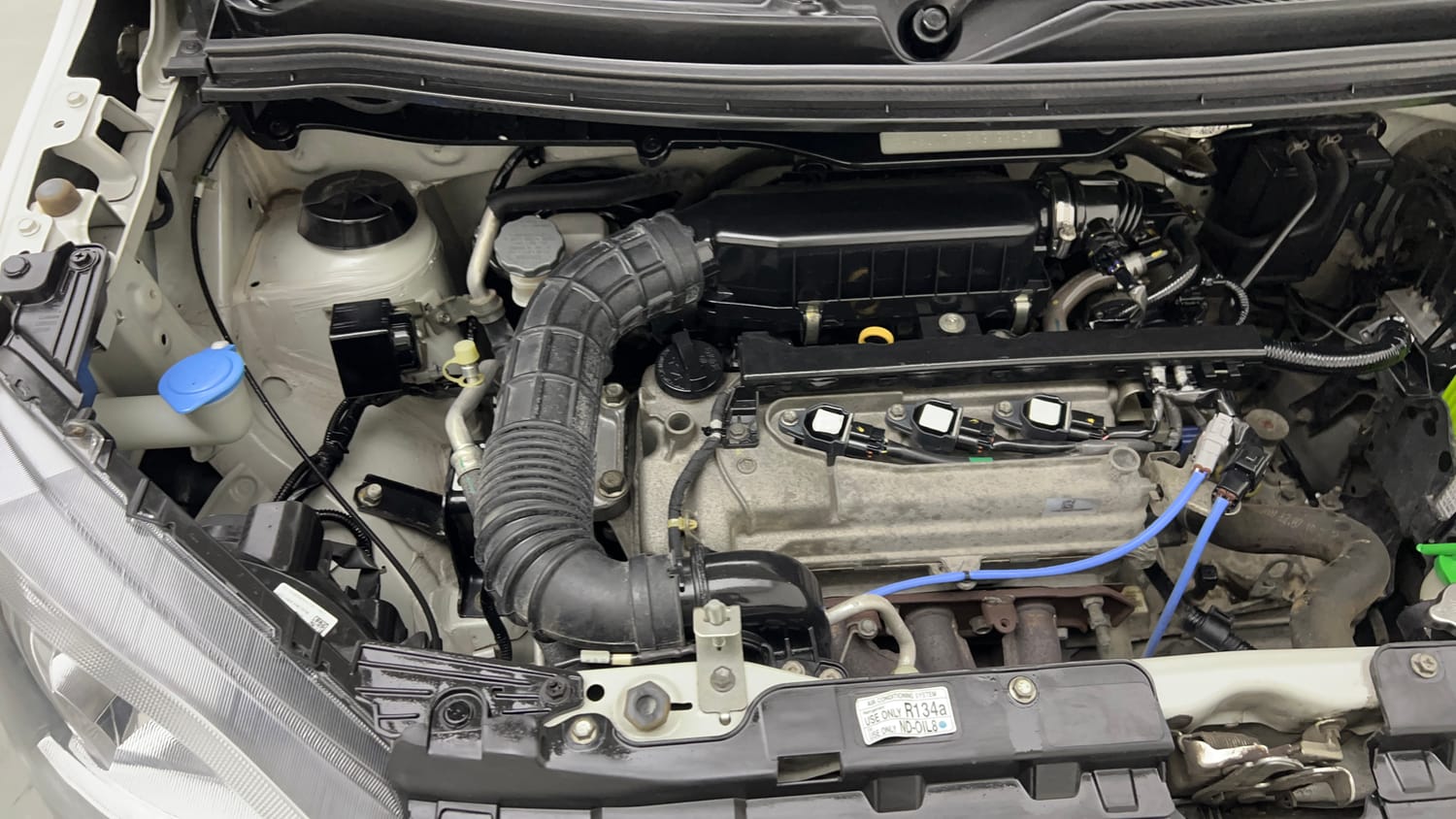 Used 2019 Maruti Suzuki Wagon R VXi 1.0 Petrol Manual engine ENGINE RIGHT SIDE VIEW