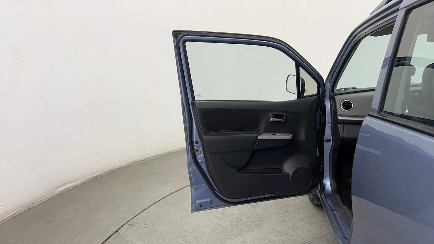 Used 2012 Maruti Suzuki Wagon R LXi Petrol Manual interior LEFT FRONT DOOR OPEN VIEW