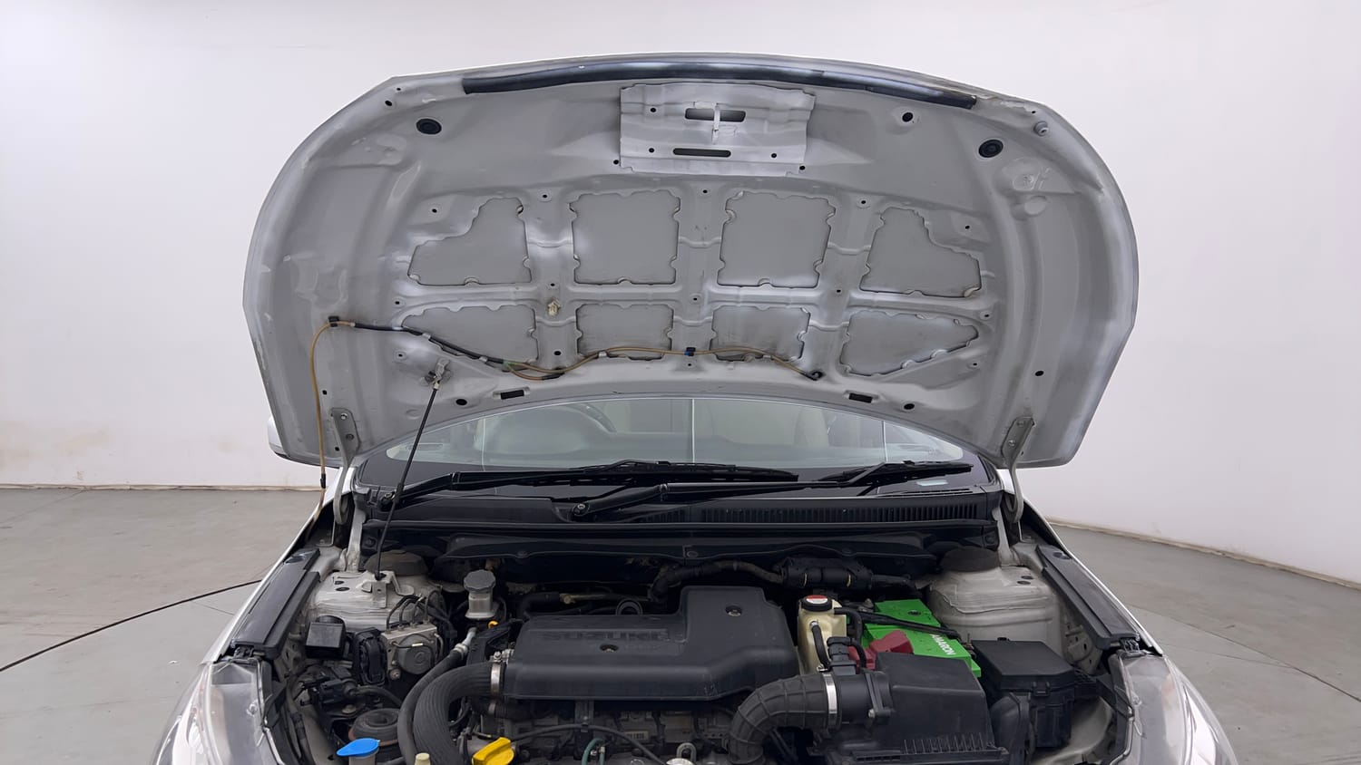 Used 2015 Maruti Suzuki Ciaz ZDi+ SHVS Diesel Manual engine ENGINE & BONNET OPEN FRONT VIEW