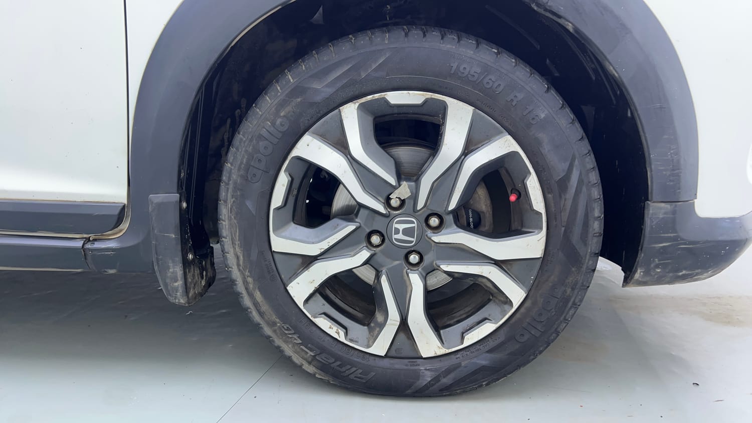 Used 2018 Honda WR-V VX MT Diesel Diesel Manual tyres RIGHT FRONT TYRE RIM VIEW