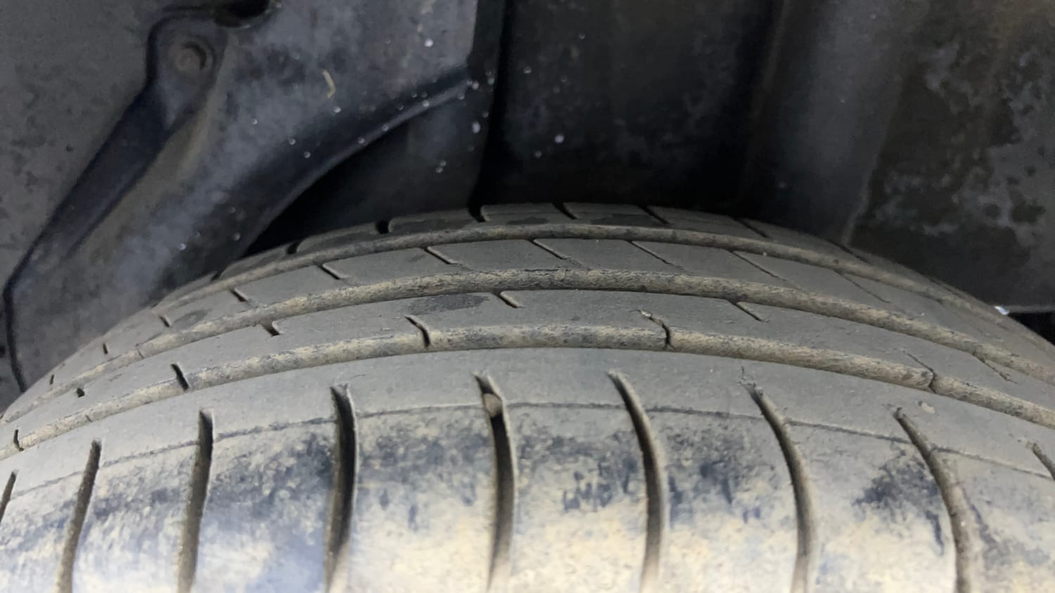 Used 2014 Honda Brio S MT Petrol Manual tyres LEFT REAR TYRE TREAD VIEW