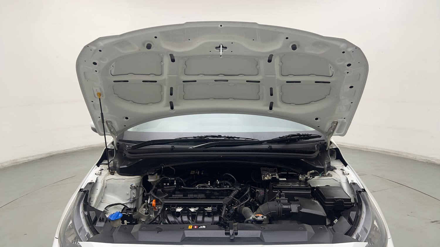Used 2024 Hyundai i20 Sportz 1.2 MT Petrol Manual engine ENGINE & BONNET OPEN FRONT VIEW