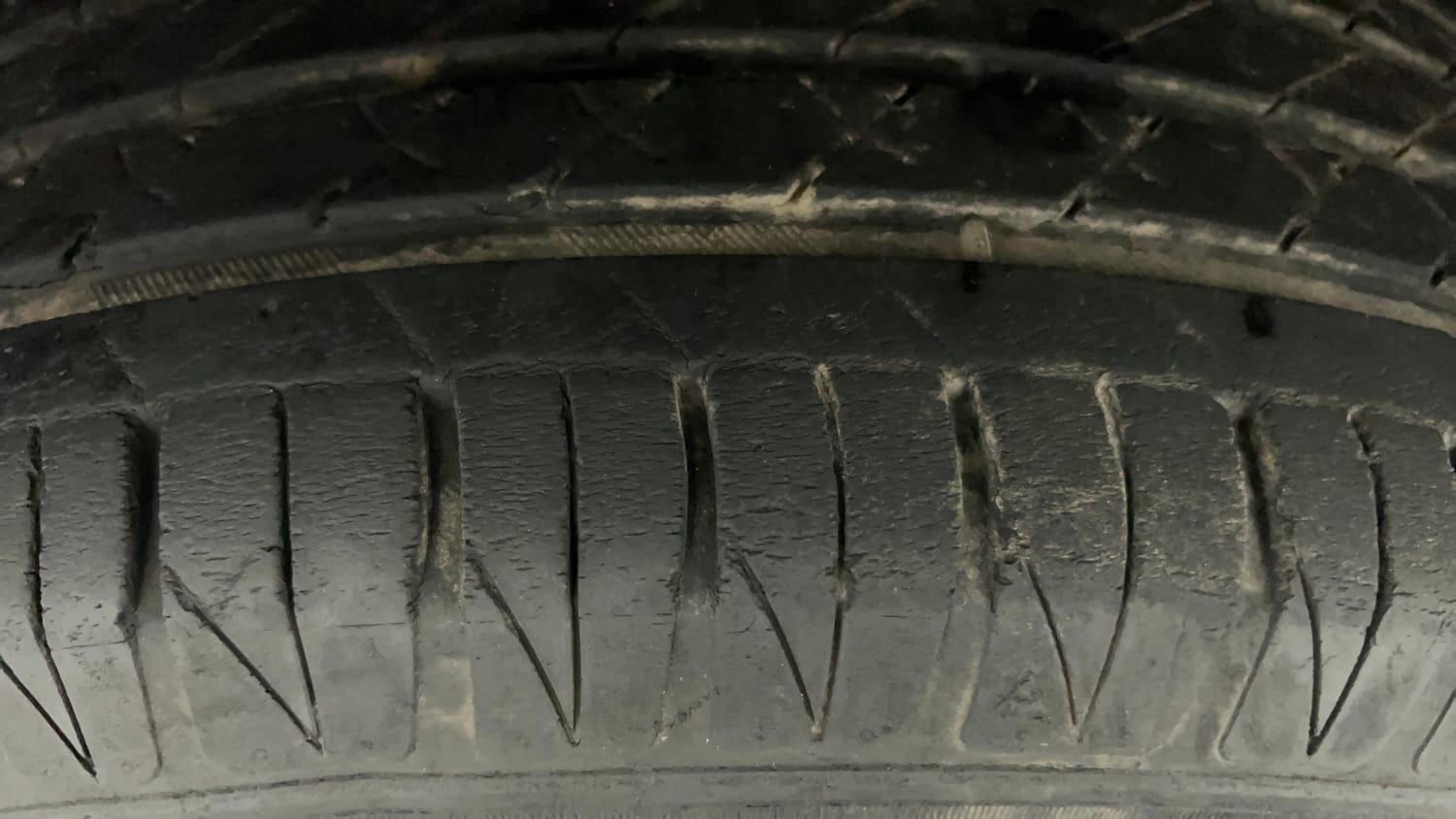 Used 2022 Toyota Urban Cruiser Premium Grade AT Petrol Automatic tyres LEFT FRONT TYRE TREAD VIEW