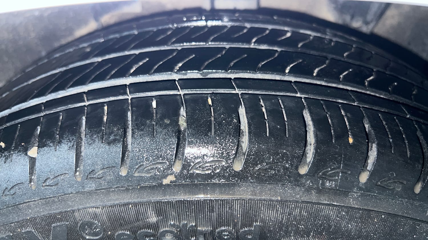 Used 2025 Hyundai Grand i10 Nios Sportz 1.2 Kappa VTVT Petrol Manual tyres LEFT REAR TYRE TREAD VIEW