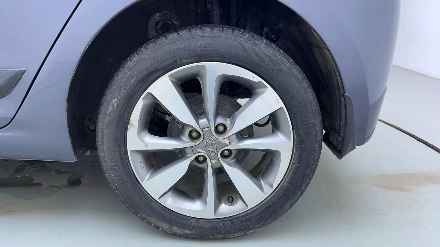 Used 2016 Hyundai Elite i20 Asta 1.2 Petrol Manual tyres LEFT REAR TYRE RIM VIEW
