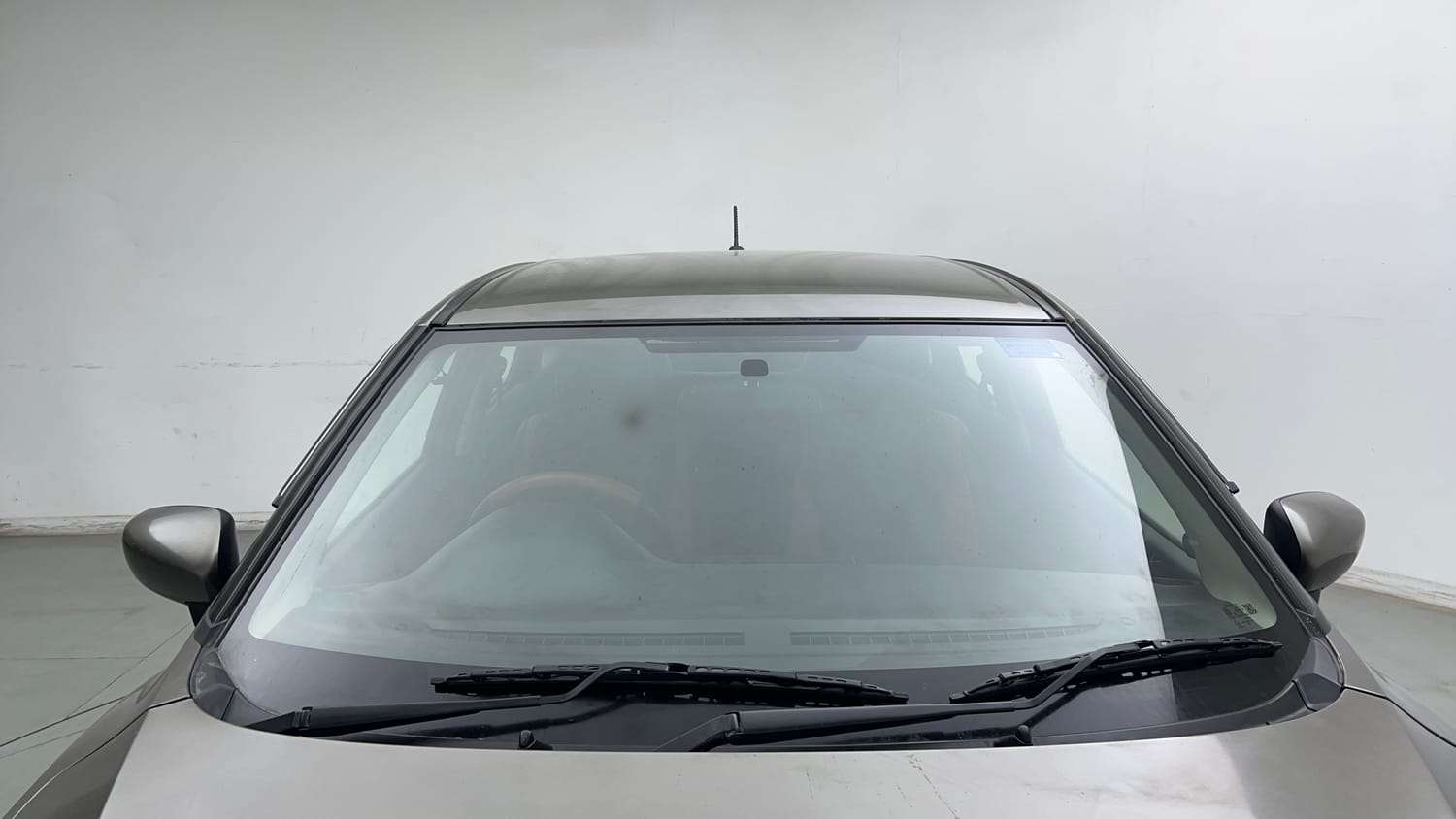 Used 2021 Maruti Suzuki Baleno Sigma Petrol Manual exterior FRONT WINDSHIELD VIEW