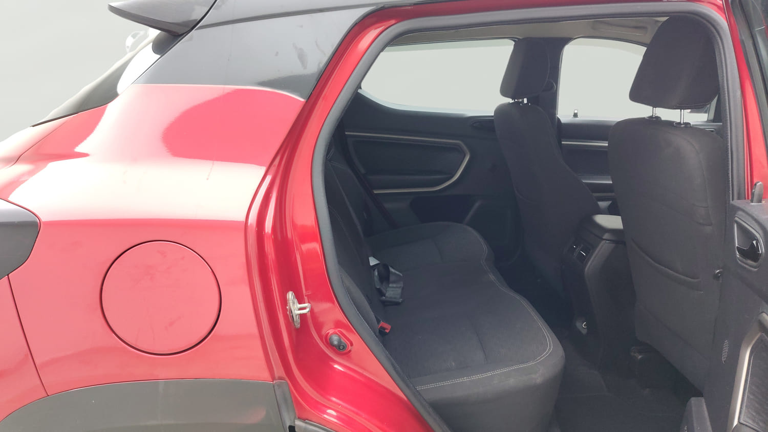 Used 2021 Renault Kiger RXZ Turbo CVT Dual Tone Petrol Automatic interior RIGHT SIDE REAR DOOR CABIN VIEW
