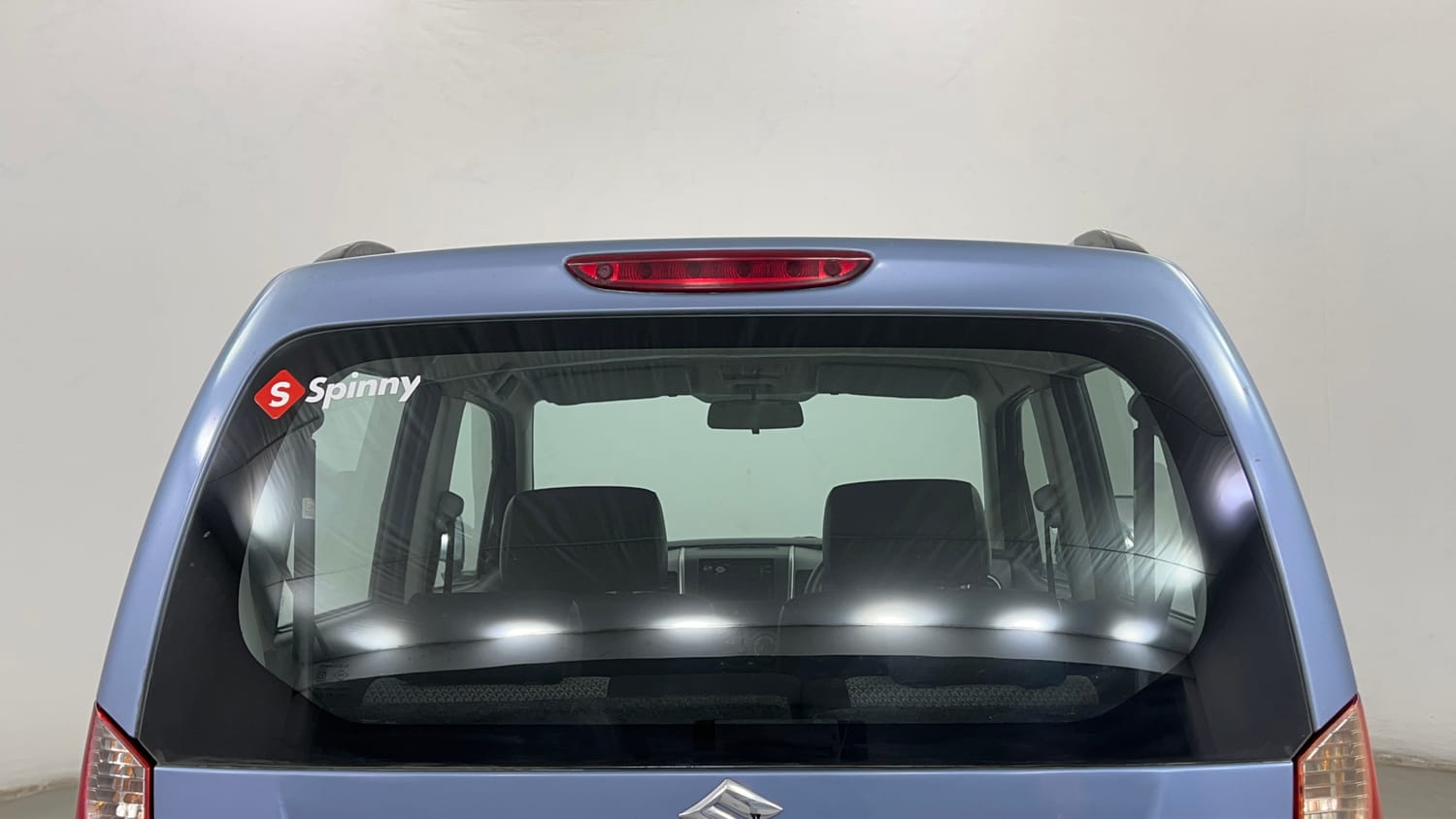 Used 2012 Maruti Suzuki Wagon R LXi Petrol Manual exterior BACK WINDSHIELD VIEW