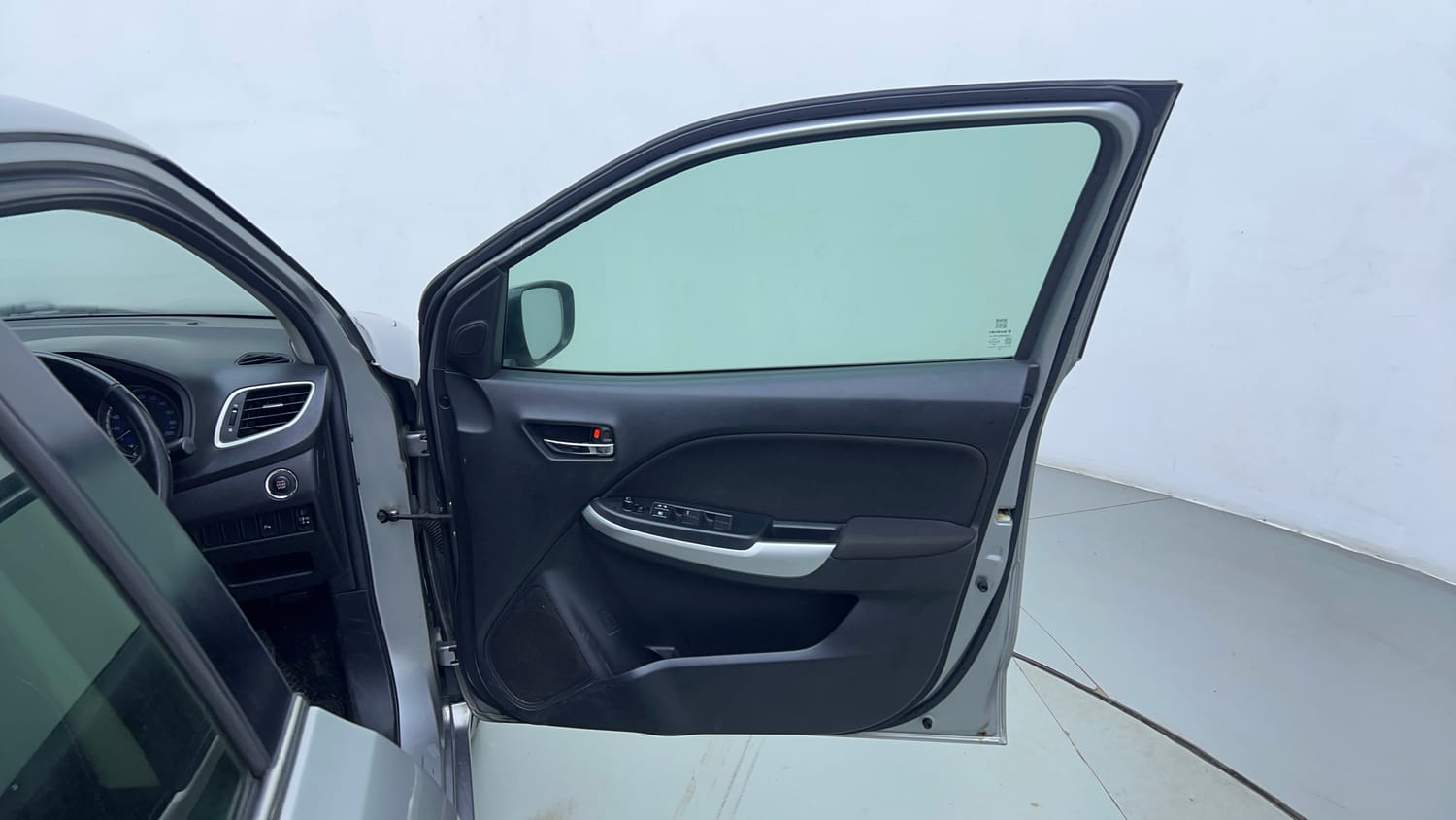 Used 2018 Maruti Suzuki Baleno Alpha 1.2 Petrol Manual interior RIGHT FRONT DOOR OPEN VIEW