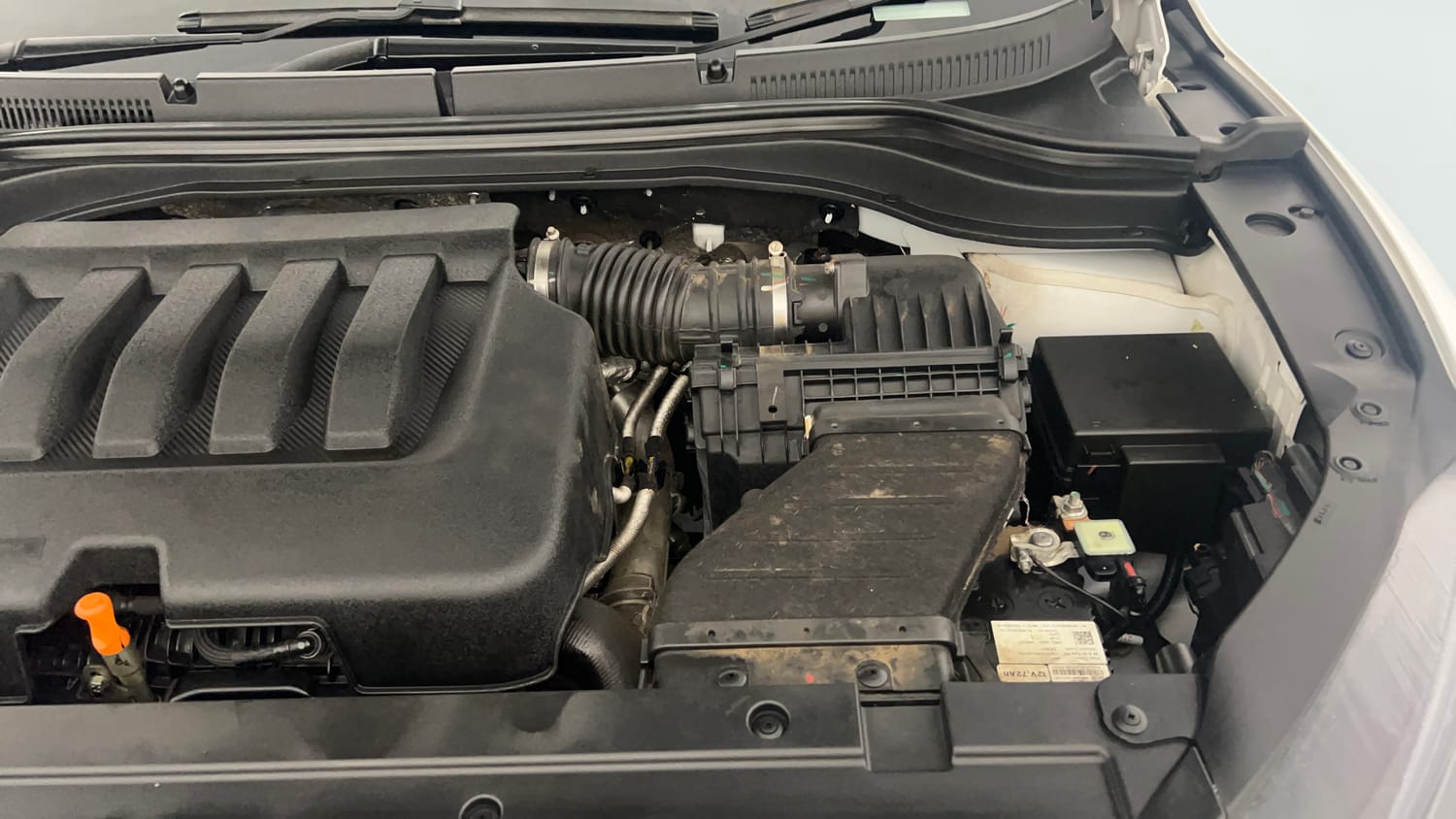 Used 2025 Mahindra XUV700 AX5 Petrol MT 7 STR Petrol Manual engine ENGINE LEFT SIDE VIEW