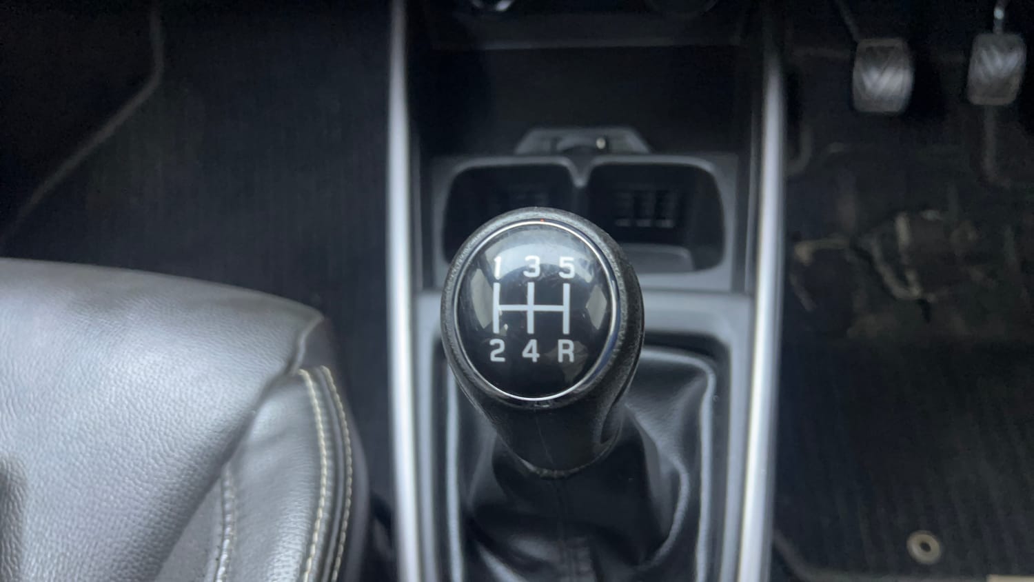 Used 2020 Maruti Suzuki XL6 Alpha MT Petrol Petrol Manual interior GEAR  KNOB VIEW
