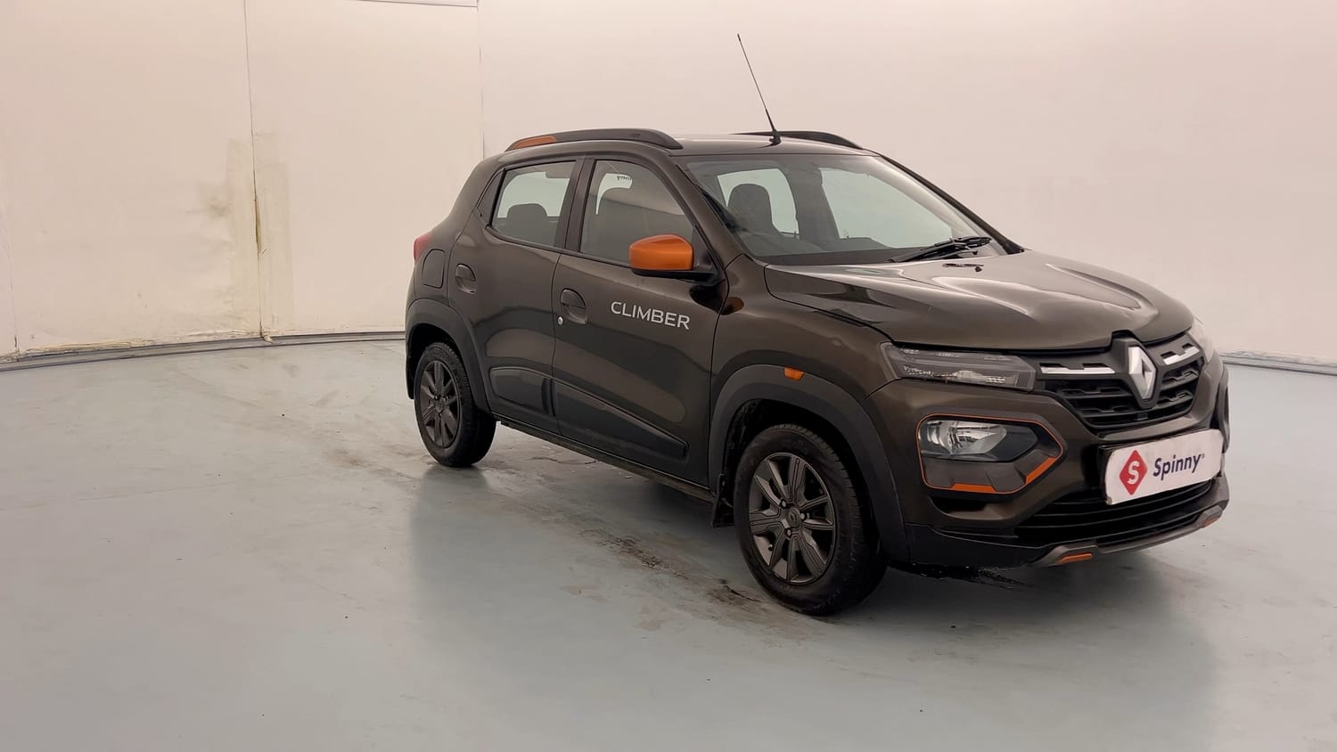 Used 2021 Renault Kwid CLIMBER 1.0 AMT Opt Petrol Automatic exterior RIGHT FRONT CORNER VIEW