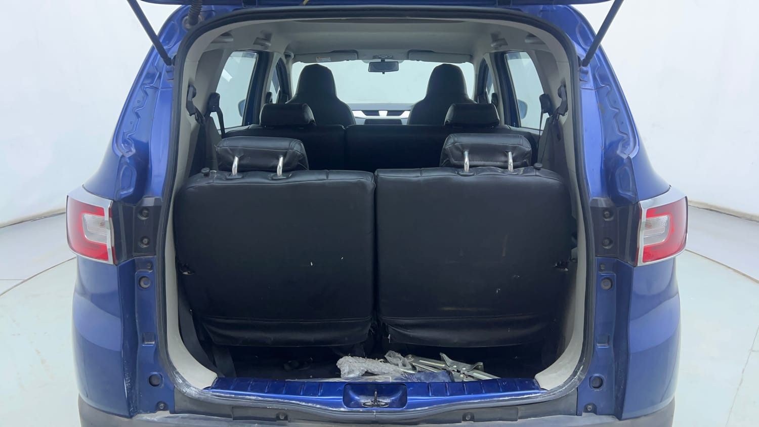Used 2020 Renault Triber RXZ Petrol Manual interior DICKY INSIDE VIEW