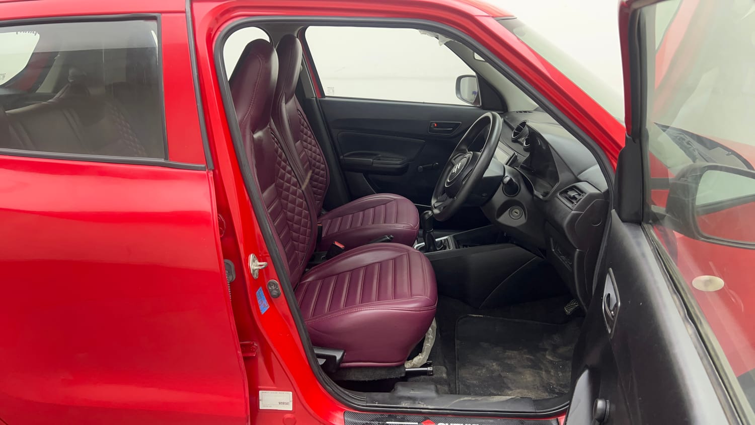 Used 2022 Maruti Suzuki Swift LXi Petrol Manual interior RIGHT SIDE FRONT DOOR CABIN VIEW