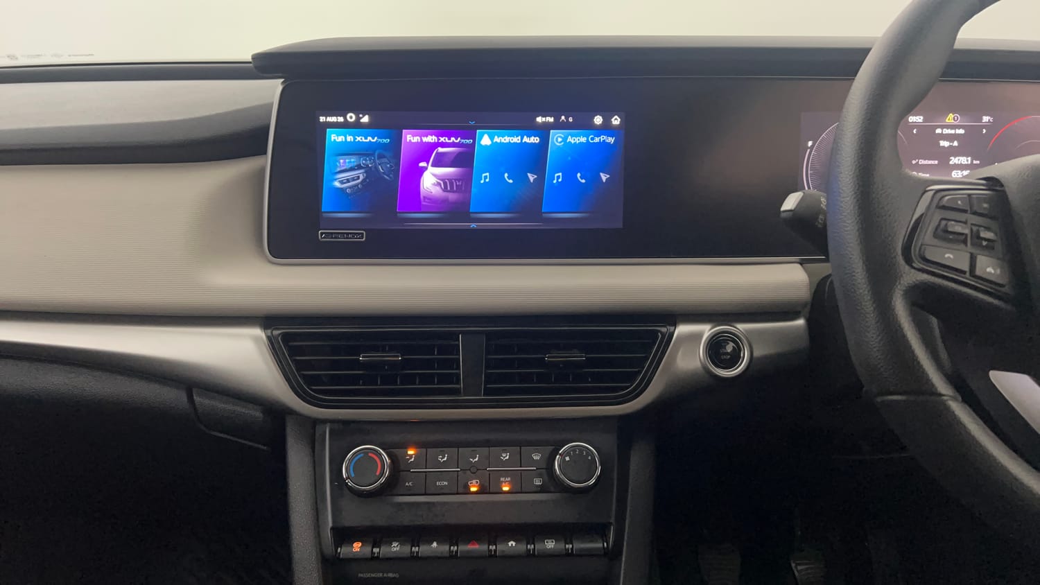Used 2025 Mahindra XUV700 AX5 Petrol MT 7 STR Petrol Manual interior MUSIC SYSTEM & AC CONTROL VIEW
