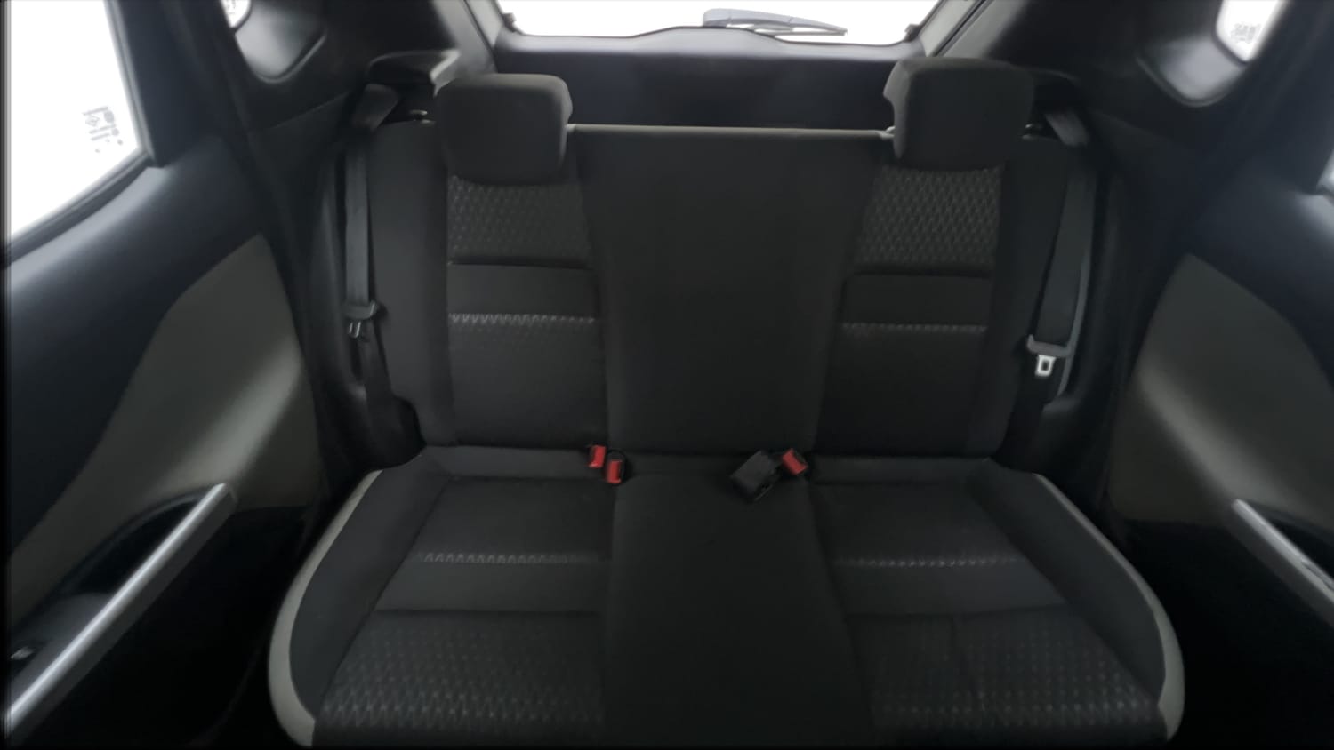 Used 2022 Nissan Magnite XE Petrol Manual interior REAR SEAT CONDITION VIEW