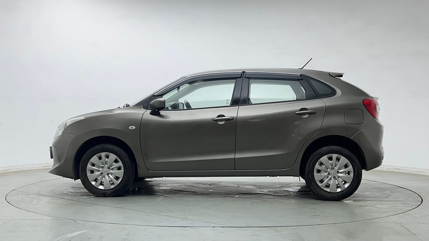 Used 2021 Maruti Suzuki Baleno Sigma Petrol Manual exterior LEFT SIDE VIEW