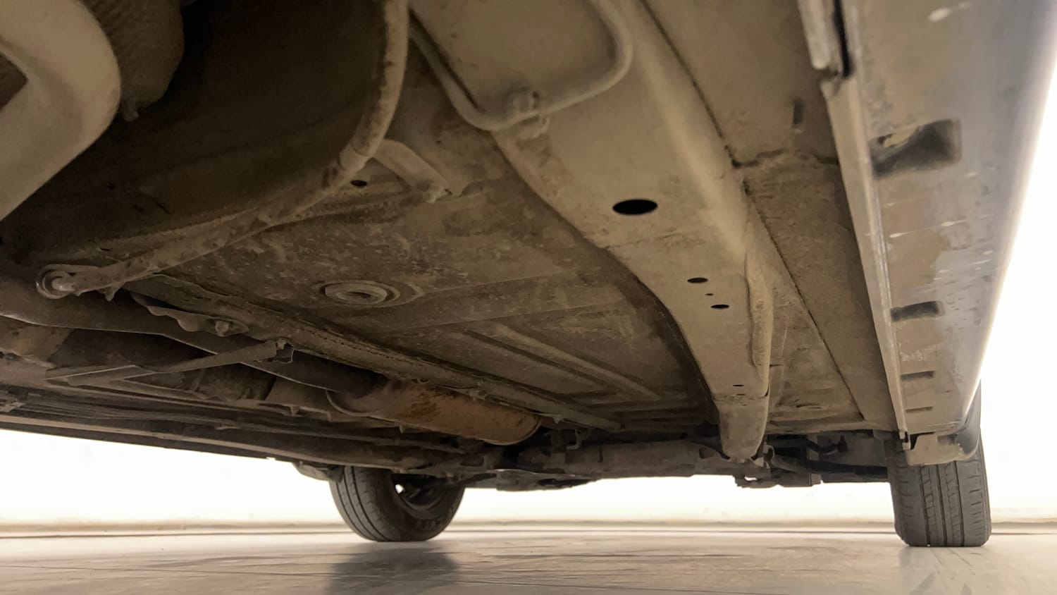 Used 2018 Maruti Suzuki Baleno Delta 1.2 Petrol Manual extra REAR RIGHT UNDERBODY VIEW