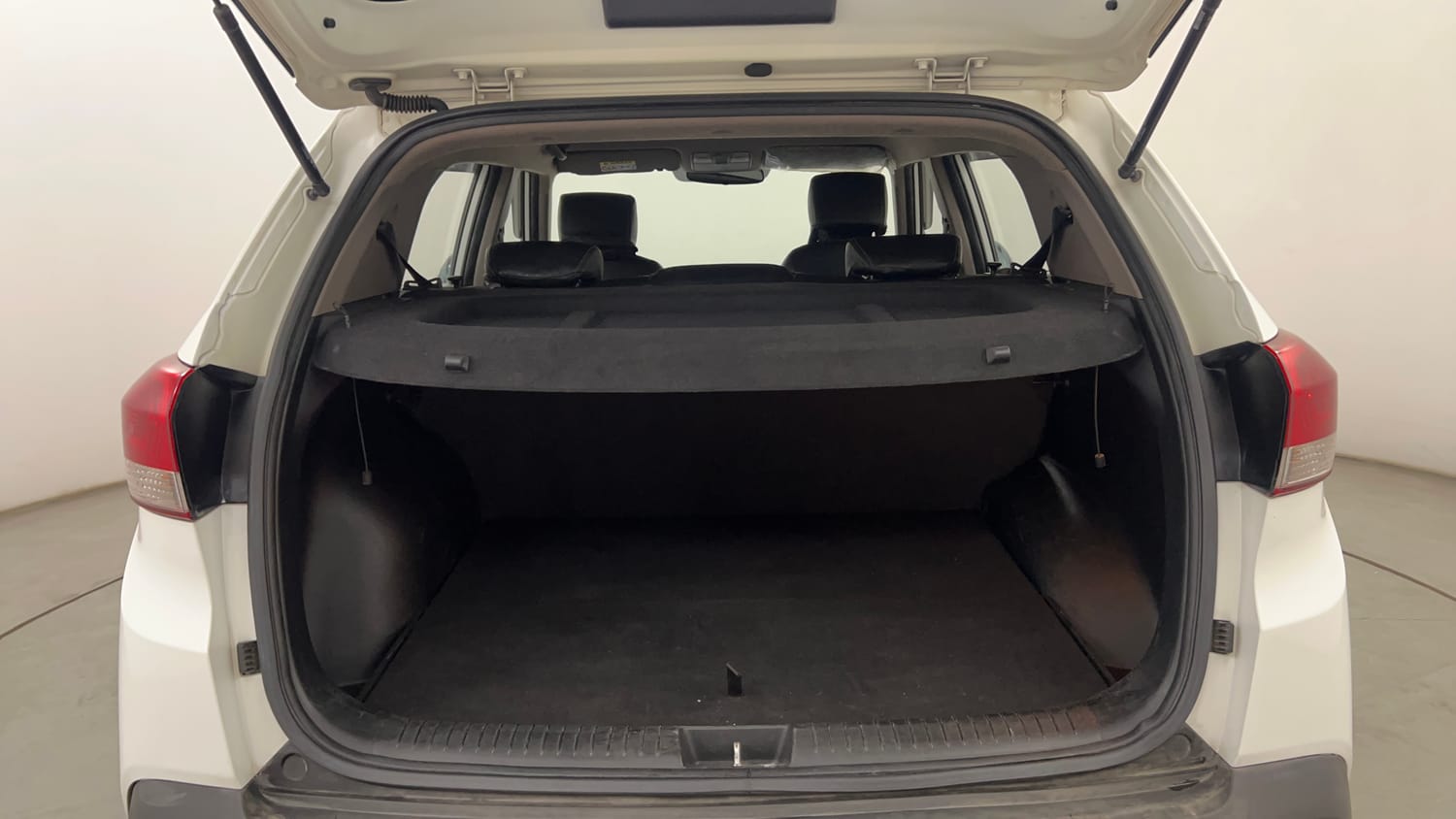 Used 2019 Hyundai Creta S 1.6 AT CRDi Diesel Automatic interior DICKY INSIDE VIEW