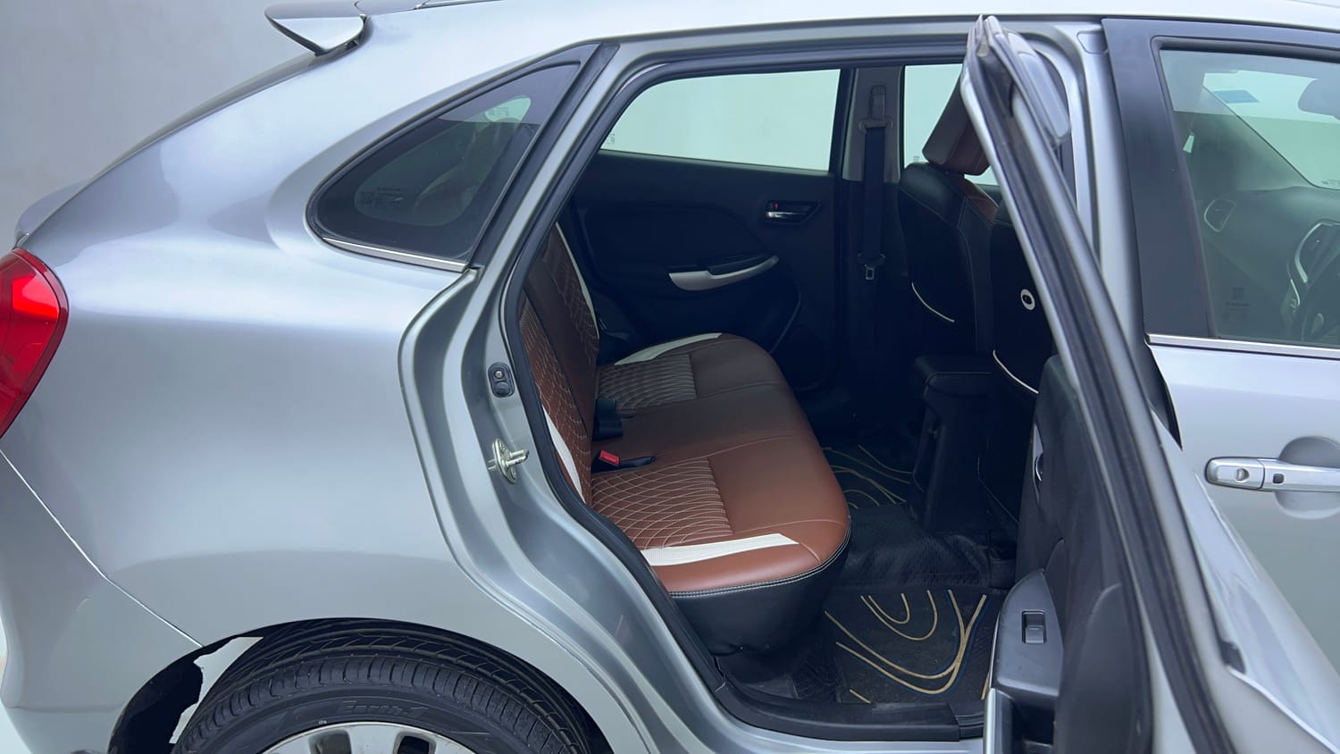 Used 2018 Maruti Suzuki Baleno Alpha 1.2 Petrol Manual interior RIGHT SIDE REAR DOOR CABIN VIEW