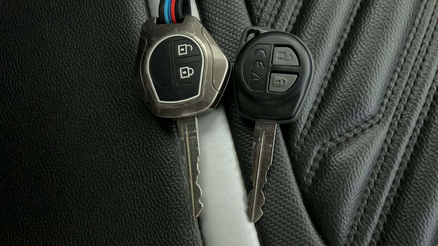 Used 2023 Maruti Suzuki Swift VXi Petrol Manual extra CAR KEY VIEW