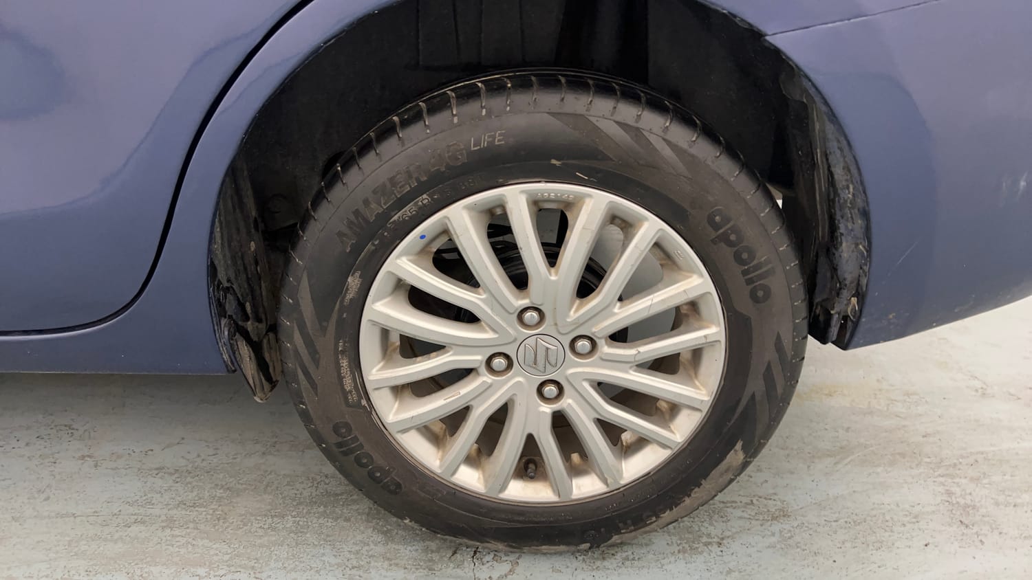 Used 2017 Maruti Suzuki Dzire ZXi Petrol Manual tyres LEFT REAR TYRE RIM VIEW