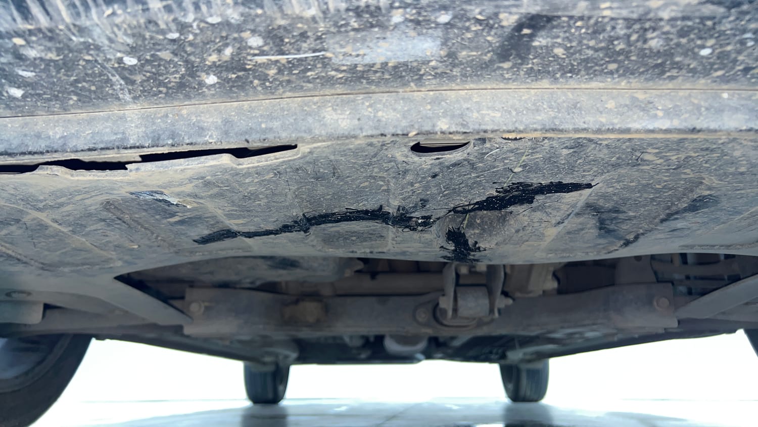 Used 2023 Hyundai New i20 Asta (O) 1.2 MT Petrol Manual extra FRONT LEFT UNDERBODY VIEW