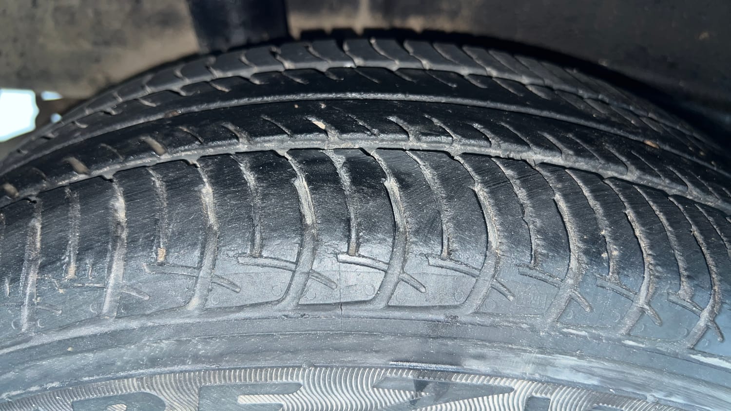 Used 2019 Maruti Suzuki Wagon R VXi 1.0 Petrol Manual tyres RIGHT REAR TYRE TREAD VIEW