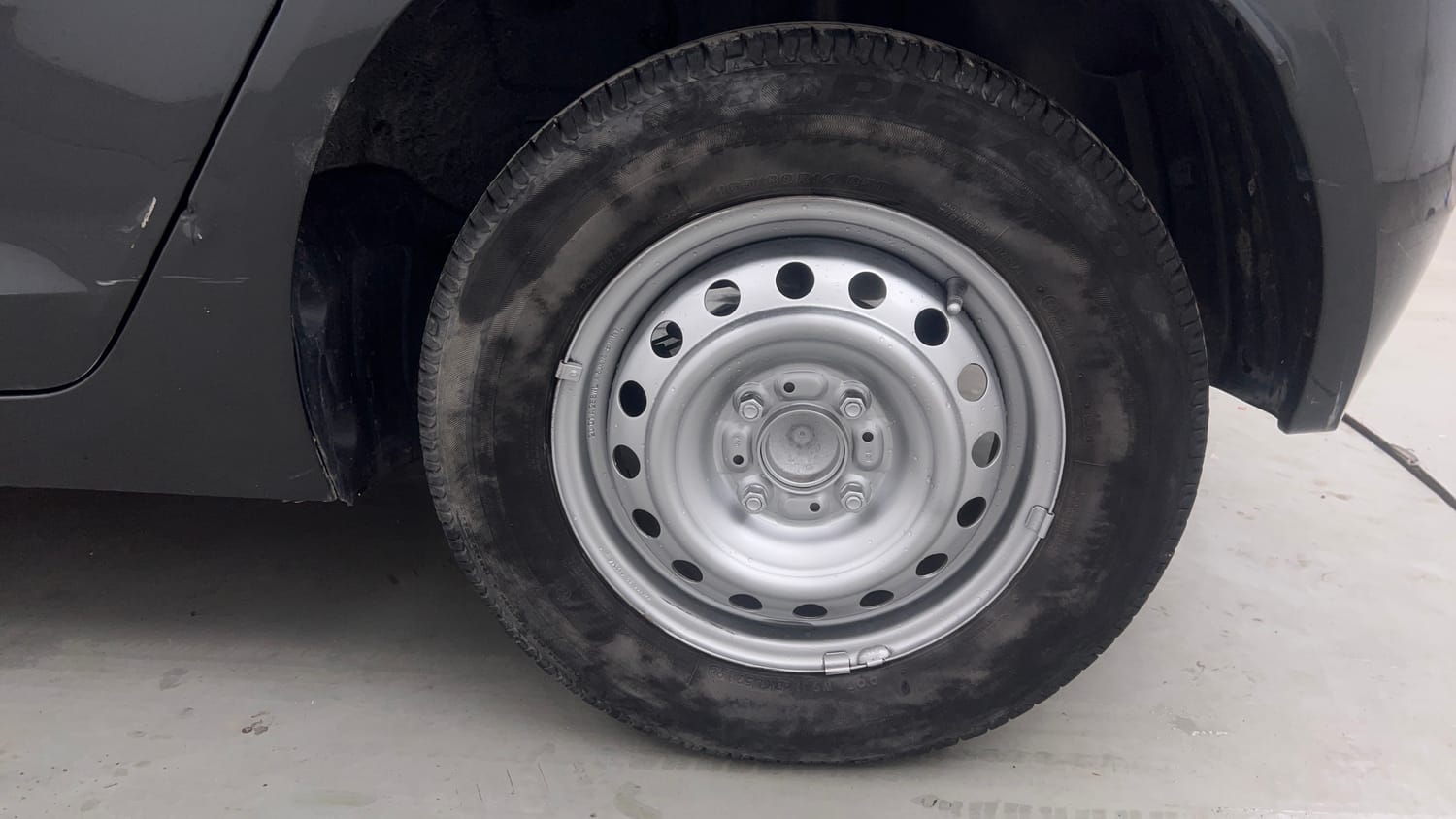 Used 2020 Tata Altroz XM Petrol Petrol Manual tyres LEFT REAR TYRE RIM VIEW