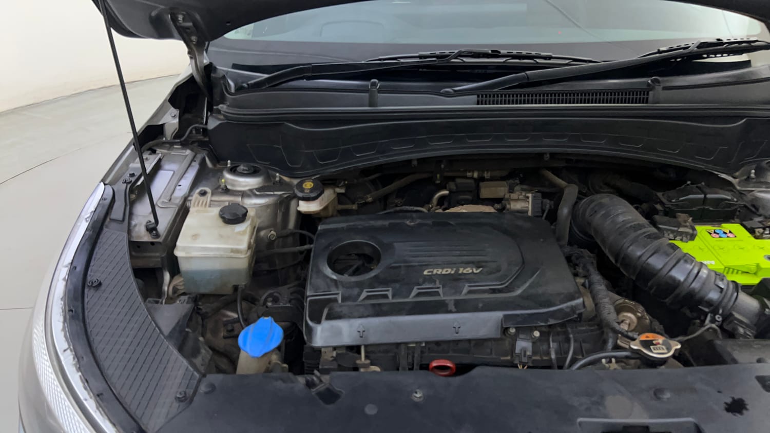 Used 2020 Kia Seltos GTX Plus AT 1.5 Diesel Diesel Automatic engine ENGINE RIGHT SIDE HINGE & APRON VIEW