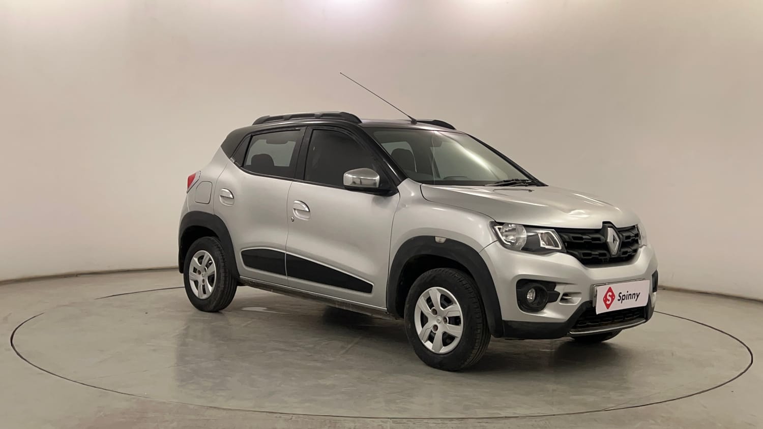 Used 2016 Renault Kwid RXT Opt Petrol Manual exterior RIGHT FRONT CORNER VIEW