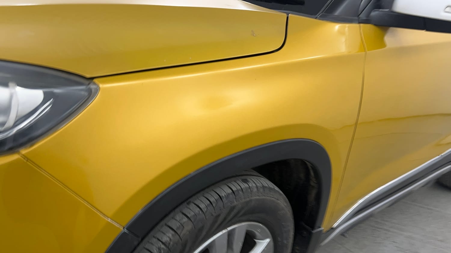 Used 2017 Maruti Suzuki Vitara Brezza ZDi+ Dual Tone Diesel Manual dents MINOR SCRATCH