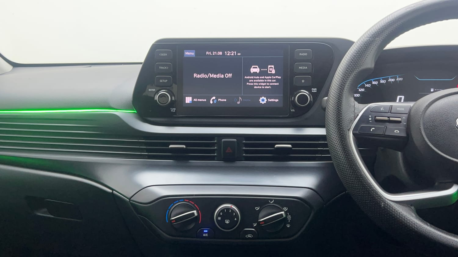 Used 2024 Hyundai i20 Sportz 1.2 MT Petrol Manual interior MUSIC SYSTEM & AC CONTROL VIEW