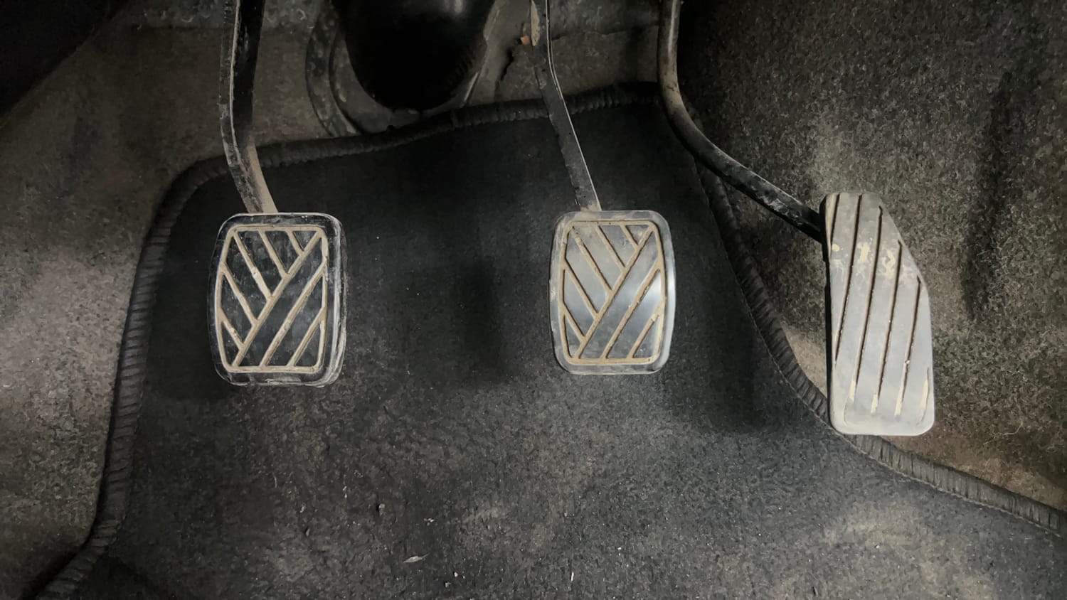 Used 2012 Maruti Suzuki Wagon R LXi Petrol Manual interior PEDALS VIEW