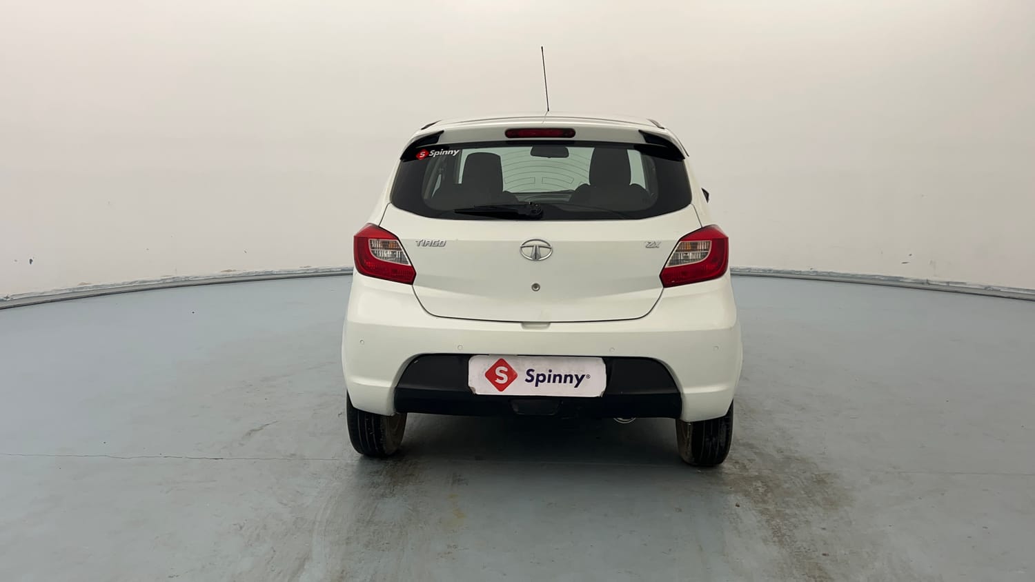 Used 2018 Tata Tiago Revotron XZ Plus Petrol Manual exterior BACK VIEW